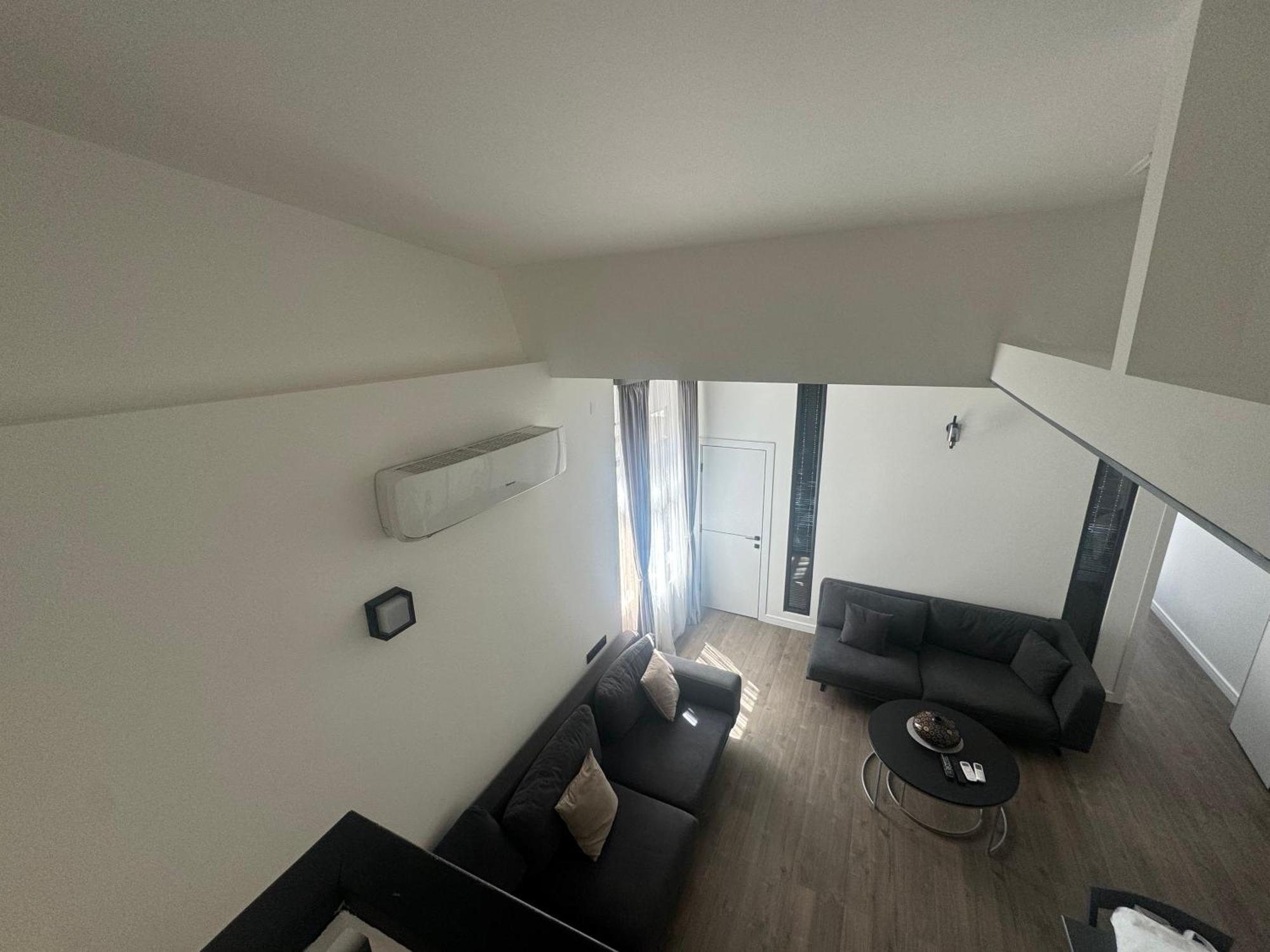 Luxe Apartment In Center Yerevan Exterior photo